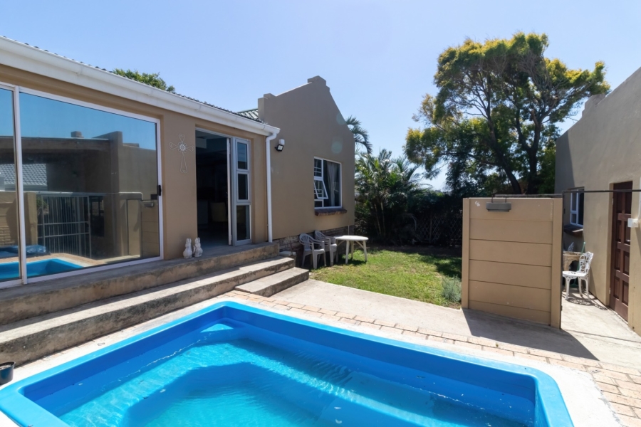 3 Bedroom Property for Sale in Beacon Bay North Eastern Cape